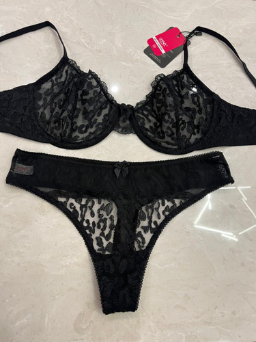 ست شورت و سوتین تور هانکس